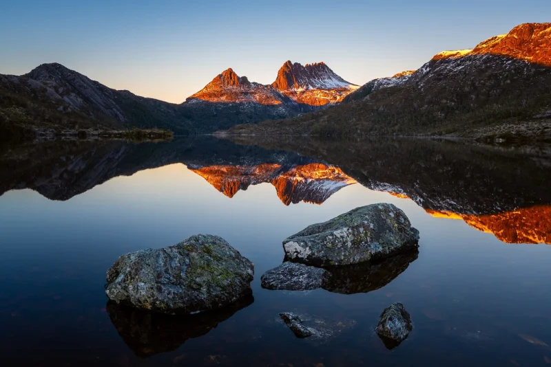 Photographer's Toolkit #5 - Exposure Bracketing and Blending 4 Dove Lake Reflections 7R308704 20180714 PR Original ratio 1619x1080 U 100 1